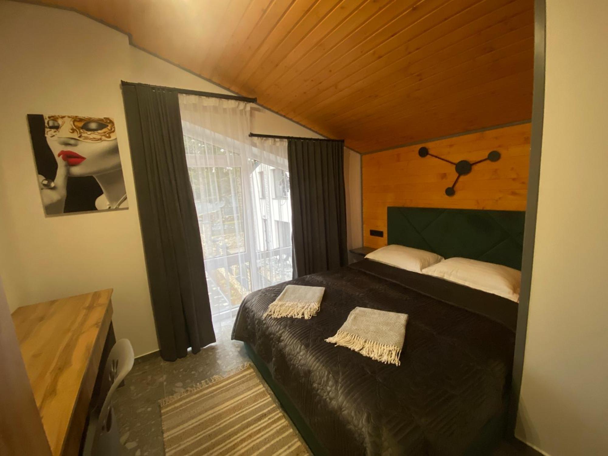Феєрія Лісу Aparthotel Skhidnytsia Eksteriør bilde